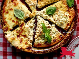 Pizza blanche aux quatre fromages