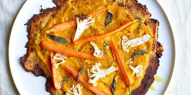 Bloemkoolpizza met wortelen
