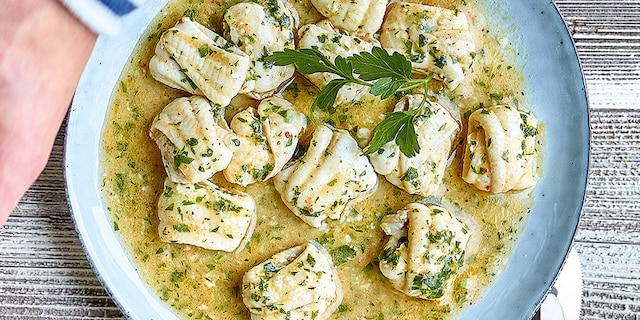 Tongfilets met look en peterselie