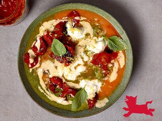 Risotto met arrabbiata, parmigianocrème en mozzarella di bufala