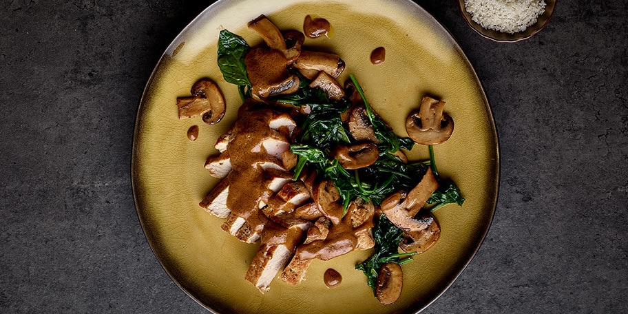 Médaillons de veau aux légumes et sauce moutarde