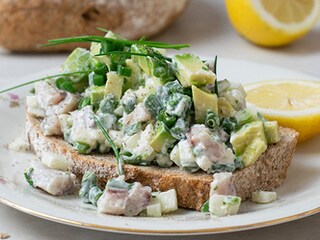 Toasts à la salade de maatjes