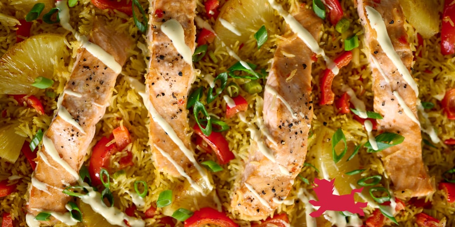 Traybake met rijst Hawaï en zalm