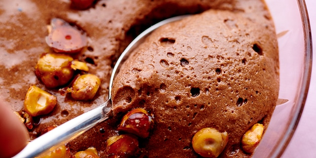 Chocolademousse met hazelnoten