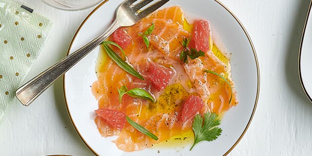 Zalmcarpaccio met pompelmoes