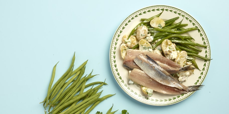 Maatjes et salade de pommes de terre tartare aux haricots verts