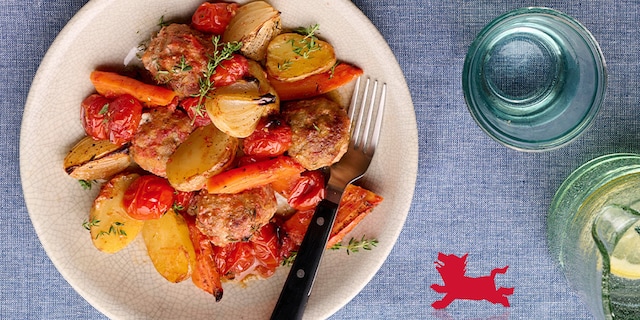 Boulettes de porc au four à la sauce tomate et aux légumes