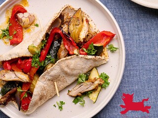 Hauts de cuisse de poulet et légumes au four façon shawarma