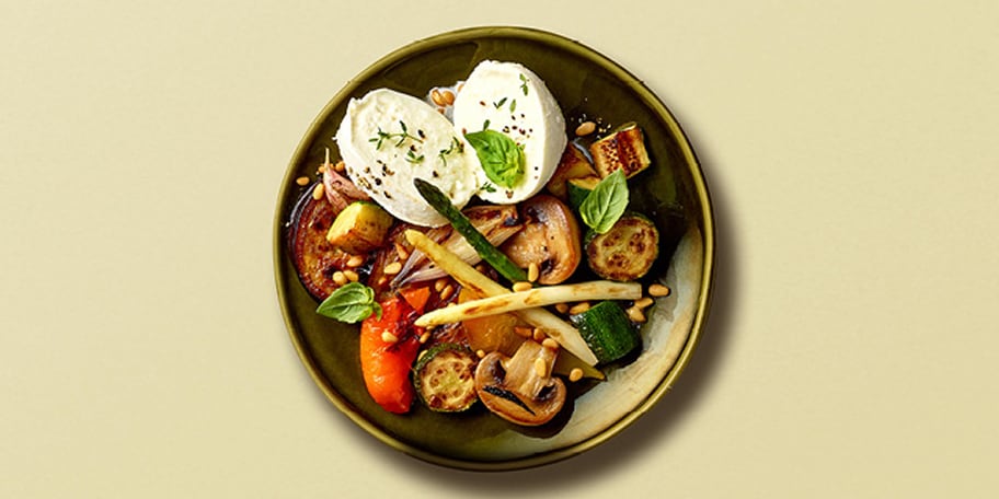 Légumes grillés à la mozzarella di bufala et croûtons épicés