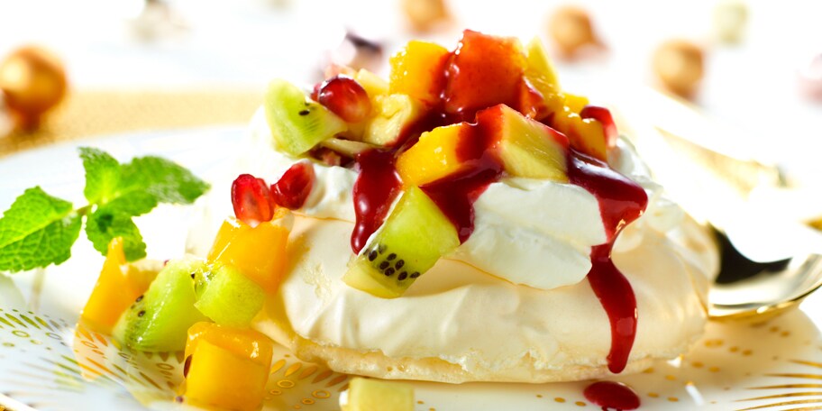 Pavlovas aux fruits exotiques