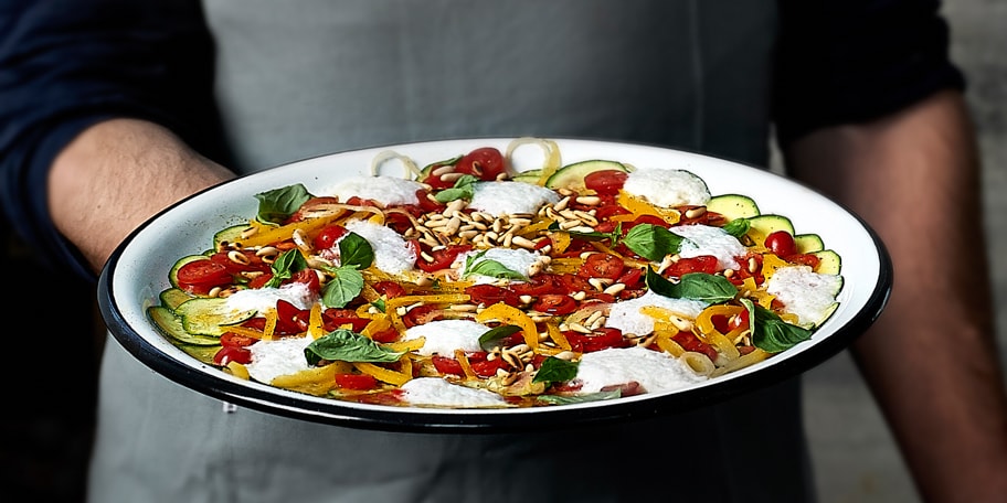 Gemarineerde groenten met espuma van mozzarella