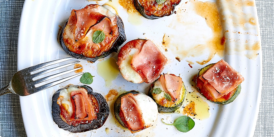 Mini- aubergine- en courgettepizza's