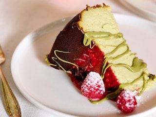 Cheesecake basque à la pistache et au matcha