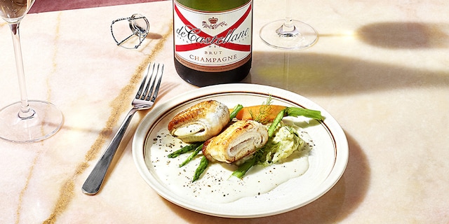 Zeetong met venkelpuree, mini asperges en jonge wortel