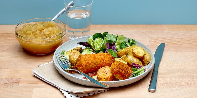 Kippenboomstammetje met kaas en compote van appel en peer