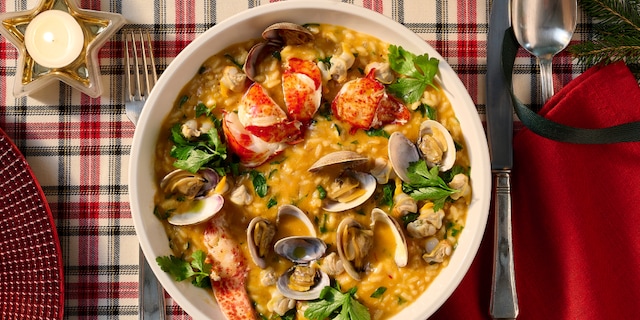 Risotto van kreeft en schelpdieren met saffraan