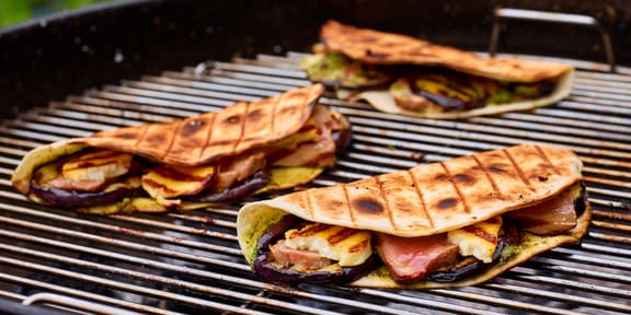 Quesadilla’s met rundvlees, halloumi en aubergines