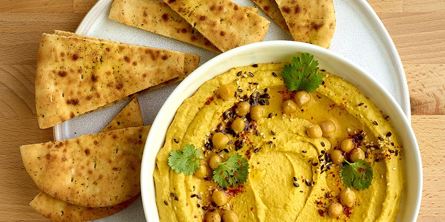 Hummus met butternut, kurkuma en gember