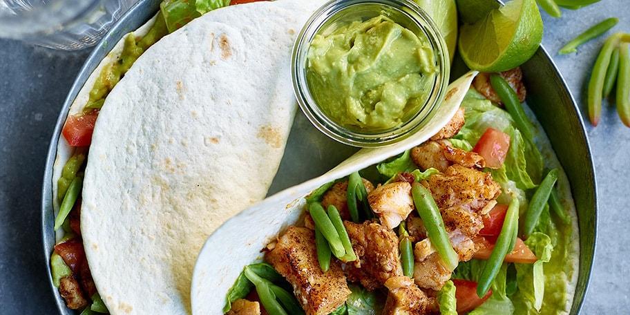 Taco's van koolvis met zeebanaantjes
