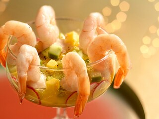 Cocktail de crevettes revisité, brunoise corquante à la gelée d'orange