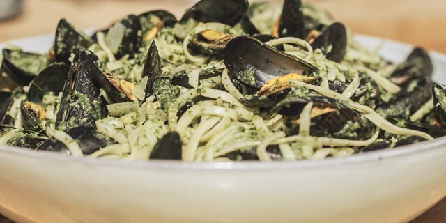 Mosselen in ’t groen met pasta