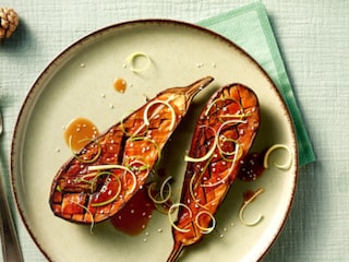 Gelakte aubergines met miso