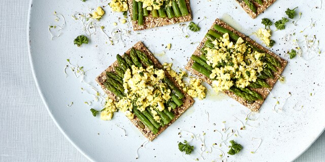Toastjes met asperges