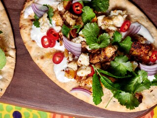 Naanpizza met paneer