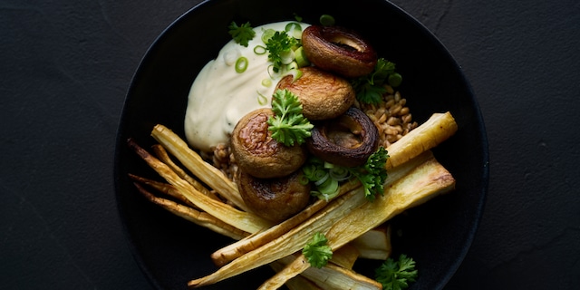 Spelt met pastinaak en champignons