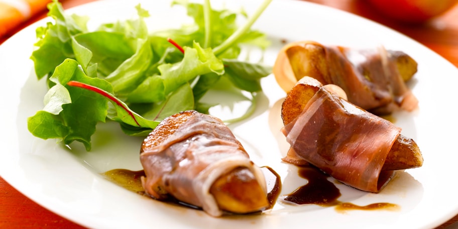 Salade met peren, balsamicoazijn en ham