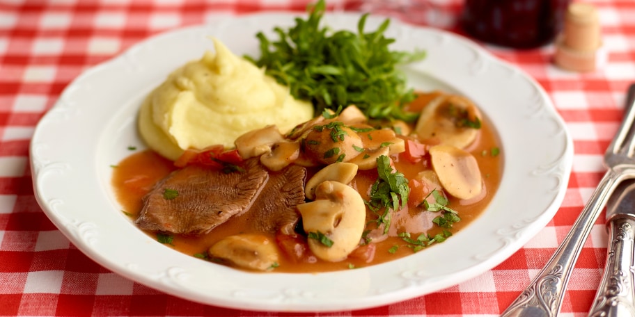 Rundstong in madeirasaus