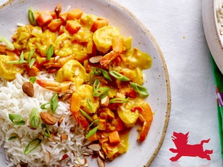 Curry van garnalen met banaan