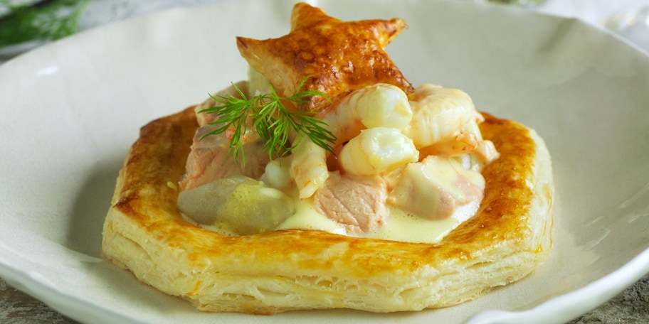 Vol-au-vent van zalm en garnalen
