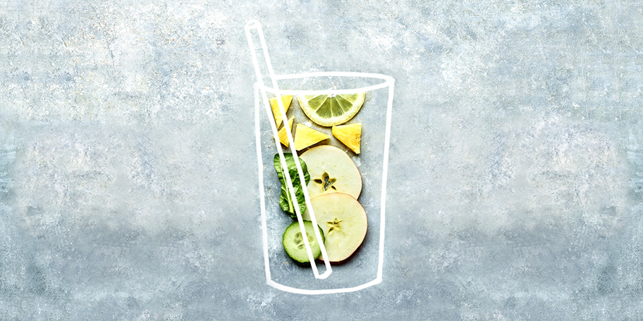 Smoothie fruité aux épinards et concombre