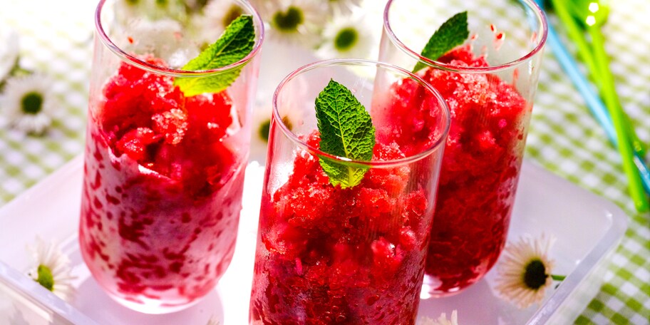 Granité au cava et aux fruits rouges