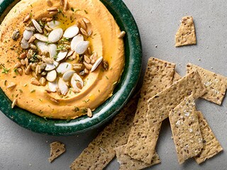 Pompoenhummus met gerookte paprika