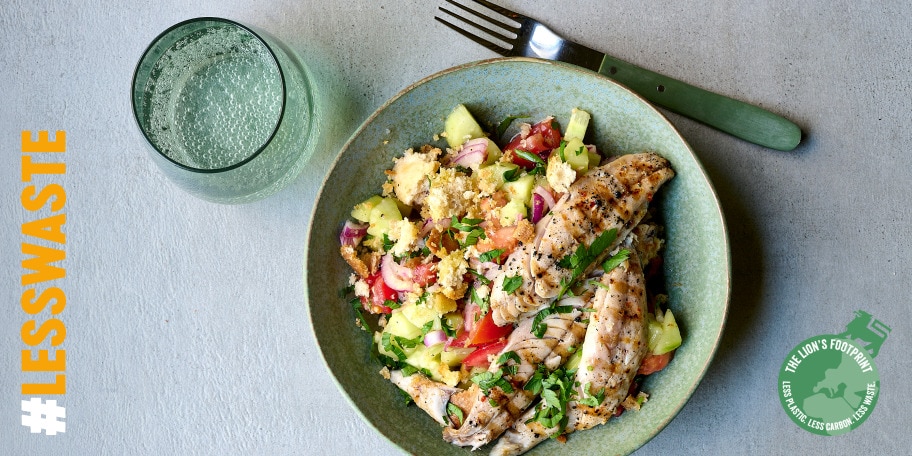 Panzanella met gegrilde makreelfilets
