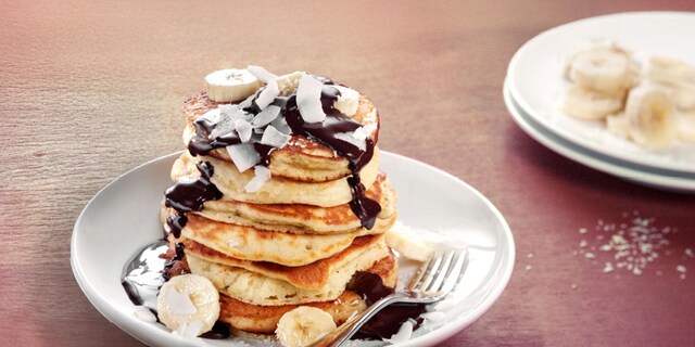 Pancakes met banaan, chocolade en kokos