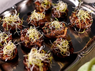 Bouchées de shiitakés farcis et laqués
