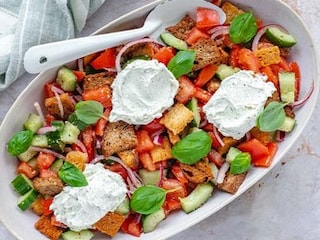 Salade Panzanella fraîche au Philadelphia