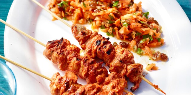 Saté de poulet indien, salade de carottes