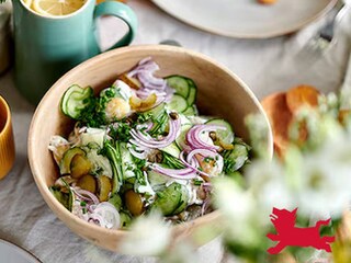 Salade de grenailles au concombre et à la crème épaisse
