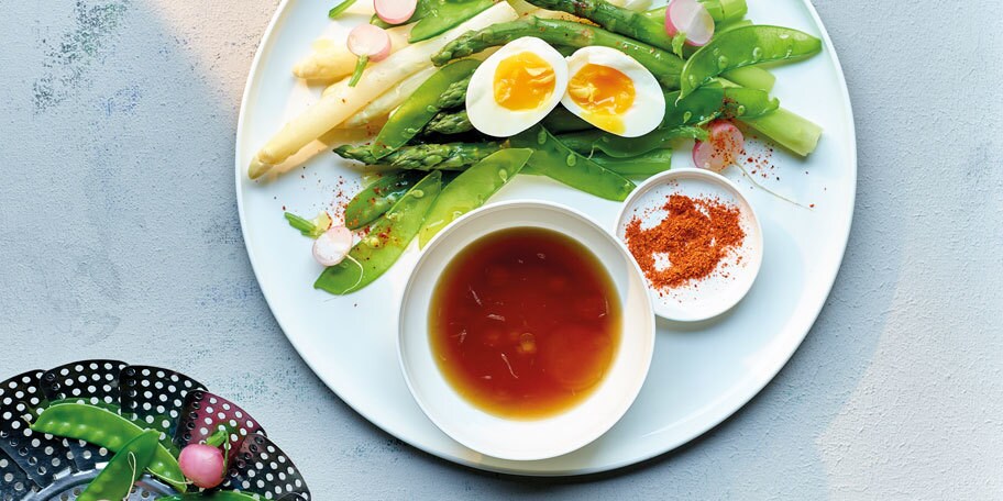 Légumes à la vapeur de saké et de gingembre
