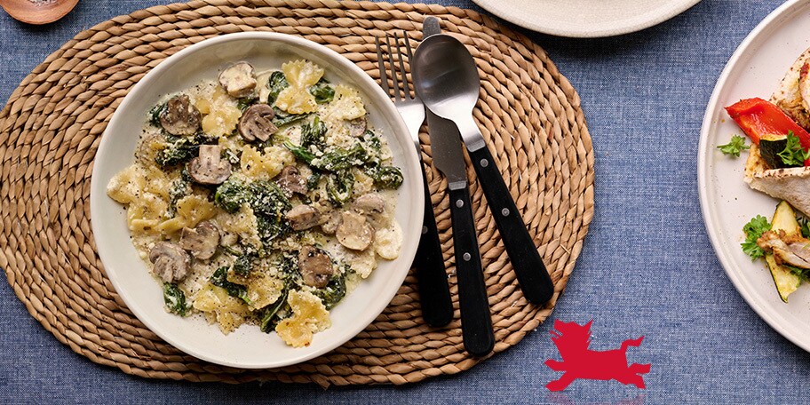 Farfalle aux 3 fromages, épinards et champignons