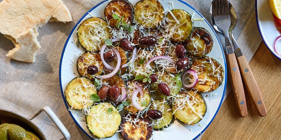 Kolokitho Keftedes (gefrituurde courgetteschijfjes op z'n Grieks)