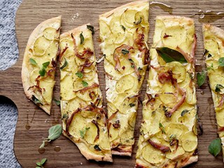 Flammkuchen met aardappel