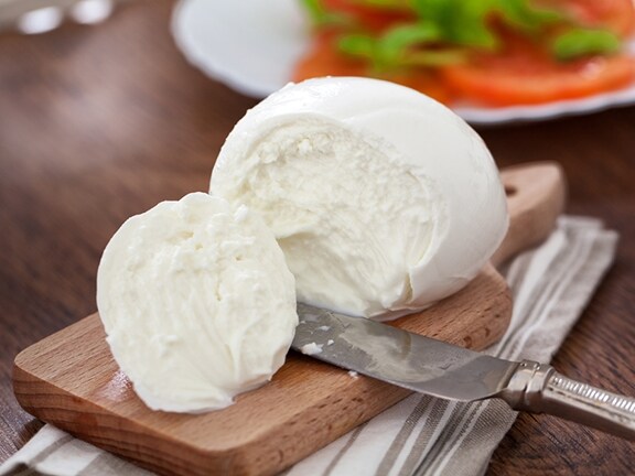 Mozzarella en papillote au barbecue